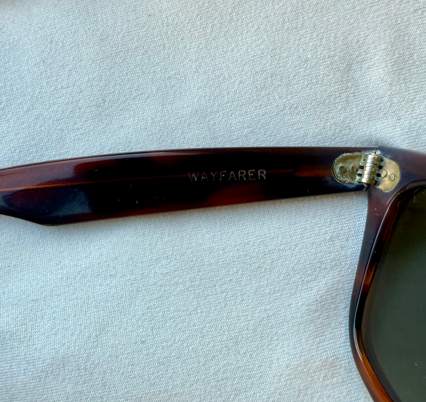 Ray-Ban Wayfarer Sunglasses with Case