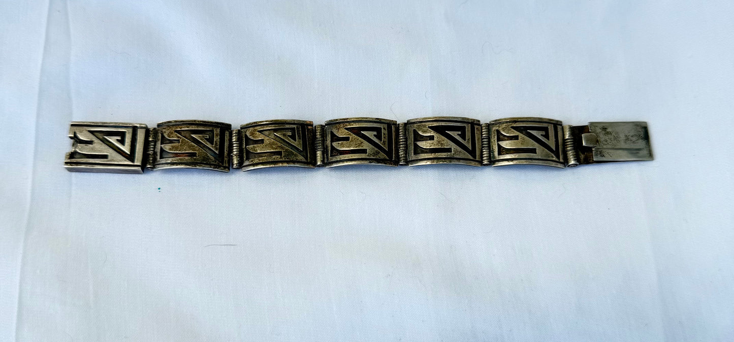 Vintage Navajo Sterling Silver Link Bracelet