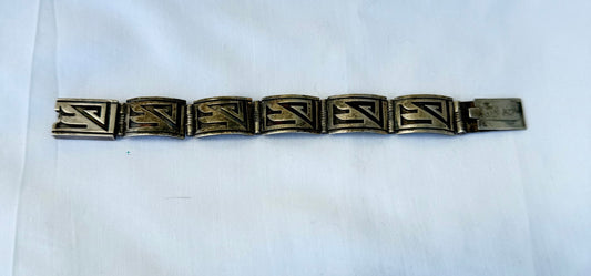 Vintage Navajo Sterling Silver Link Bracelet